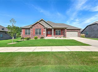150 Dogwood Dr, Bella Vista, AR 72715