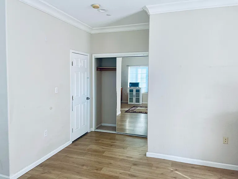 1114 Myrtle Dr #1 — Photo 4