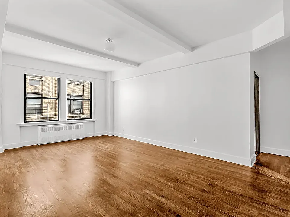 12 E 86th St #1501