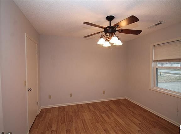 2nd image of 1301 N 16th St #B