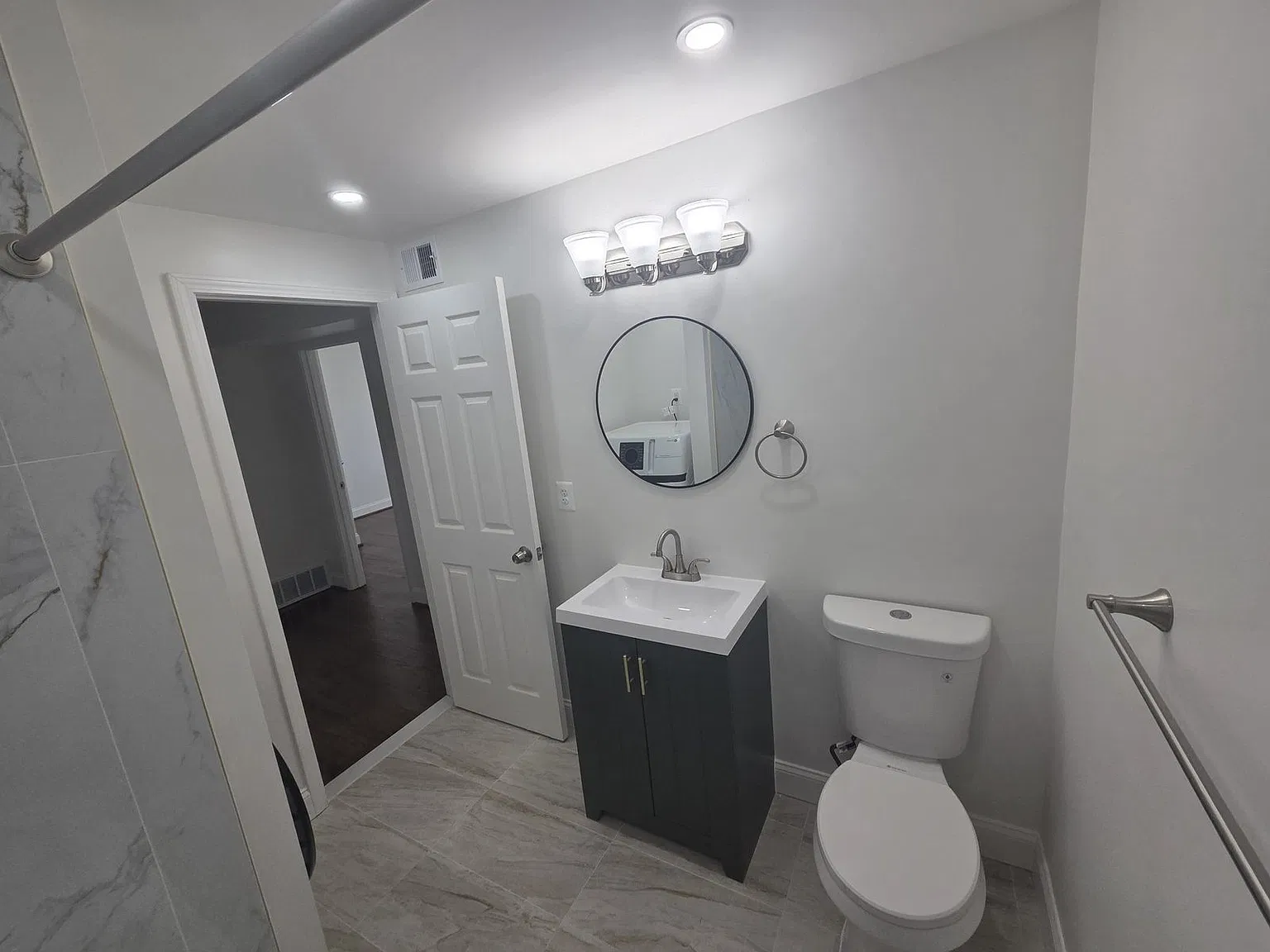 906 Woodson Rd — Photo 4