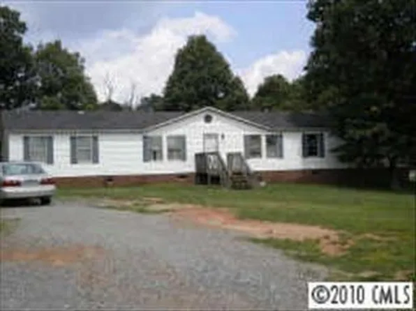 1129 Safeway Dr, Gastonia, NC 28056