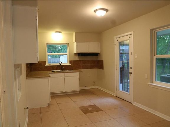 5th image of 7139 Brierfield Dr