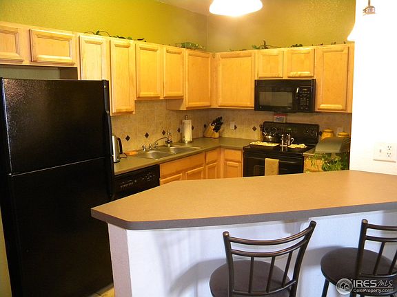 2nd image of 804 Summer Hawk Dr #11303