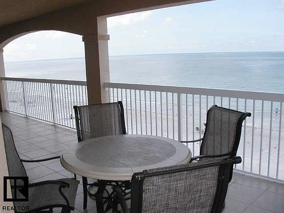 Spacious Porch with breathtaking water views!