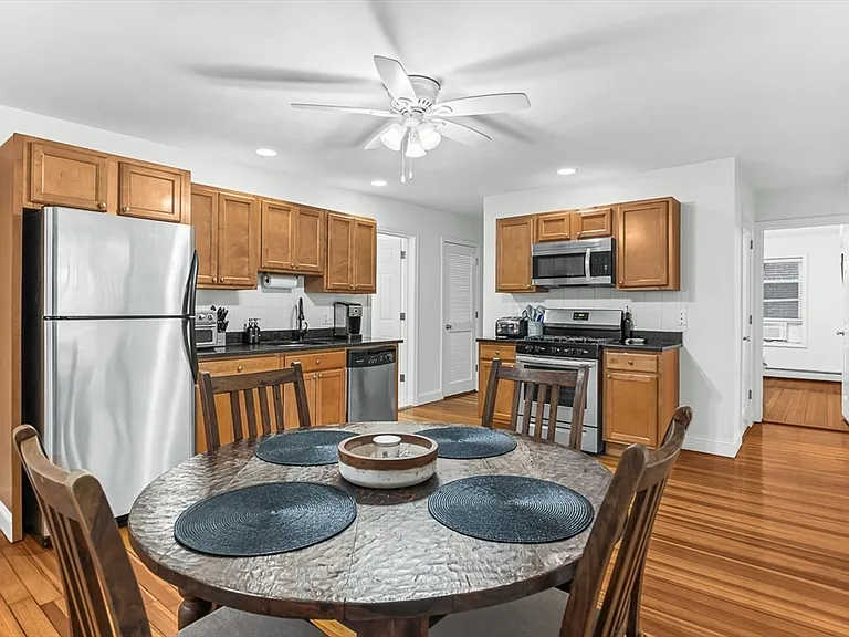 41 Harbor St #2 — Photo 4