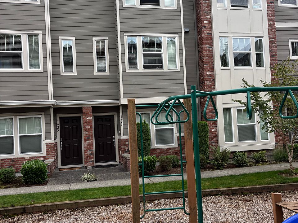 1st image of 1923 113th Pl SE