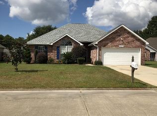 6313 Luckey Ln, Ocean Springs, MS 39564