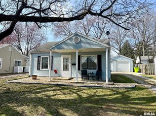 7 Turner Rd, Jacksonville, IL 62650