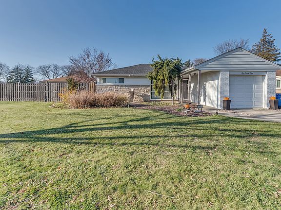 2nd image of 1099 W Villa Dr