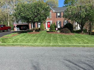 11209 Springfield Dr, Fredericksburg, VA 22408