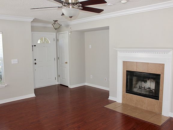 4th image of 805 Rembrandt Ave