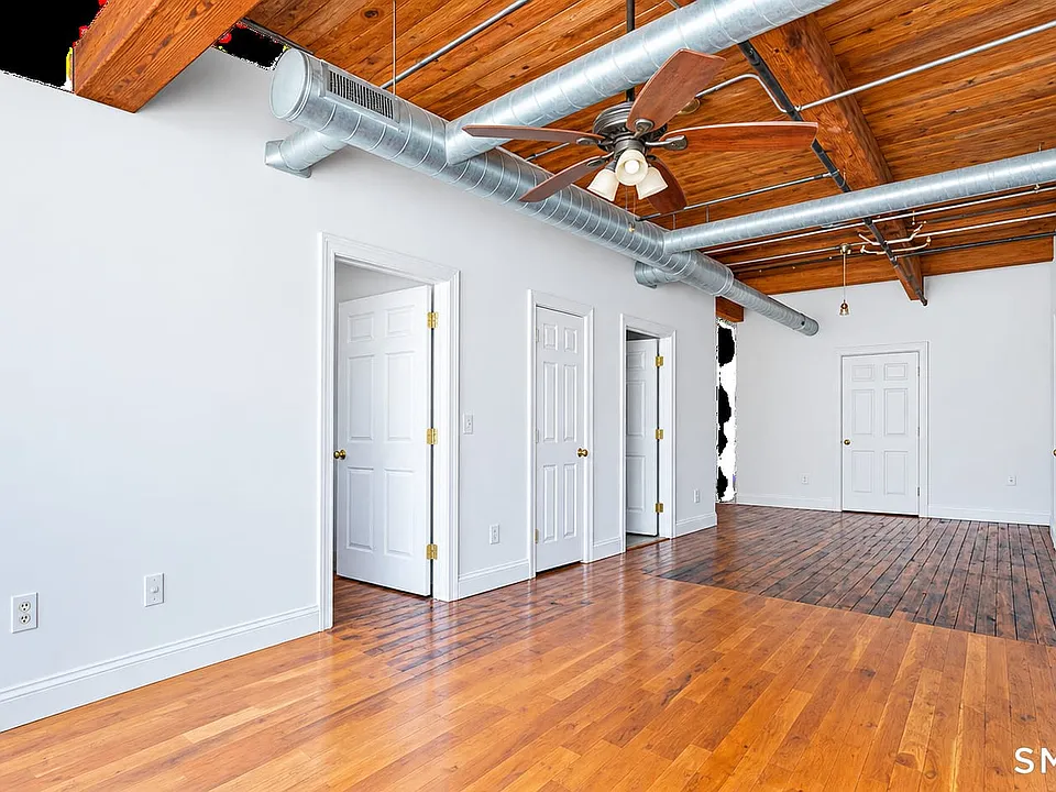 145 Canal St #403