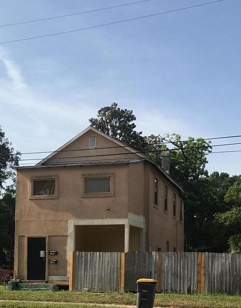 1st image of 1412 Golfair Blvd