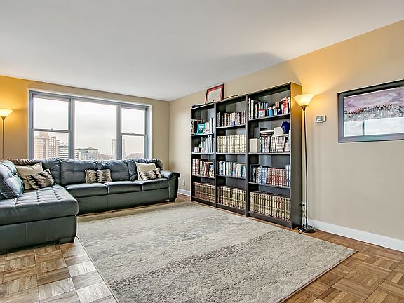 5th image of 2100 Linwood Ave APT 7S