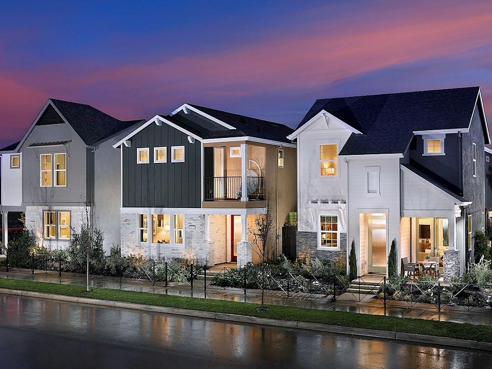 1st image of 2718 N Cove Dr