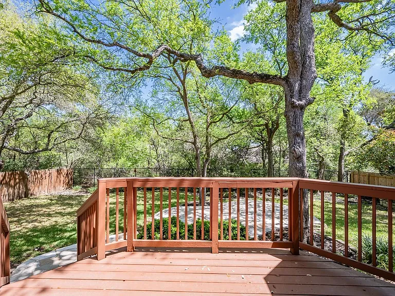 7724 Yaupon Dr — Photo 26