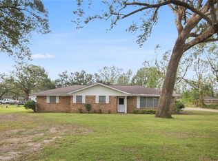 102 N Oak Ct, Luling, LA 70070