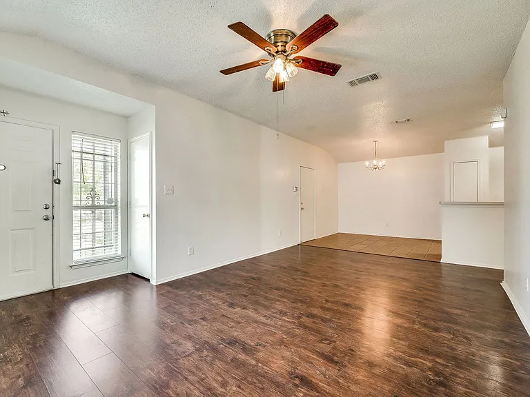 10340 Blackjack Oaks Dr — Photo 10