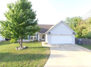 1007 Blue Branch Ct, Grain Valley, MO 64029