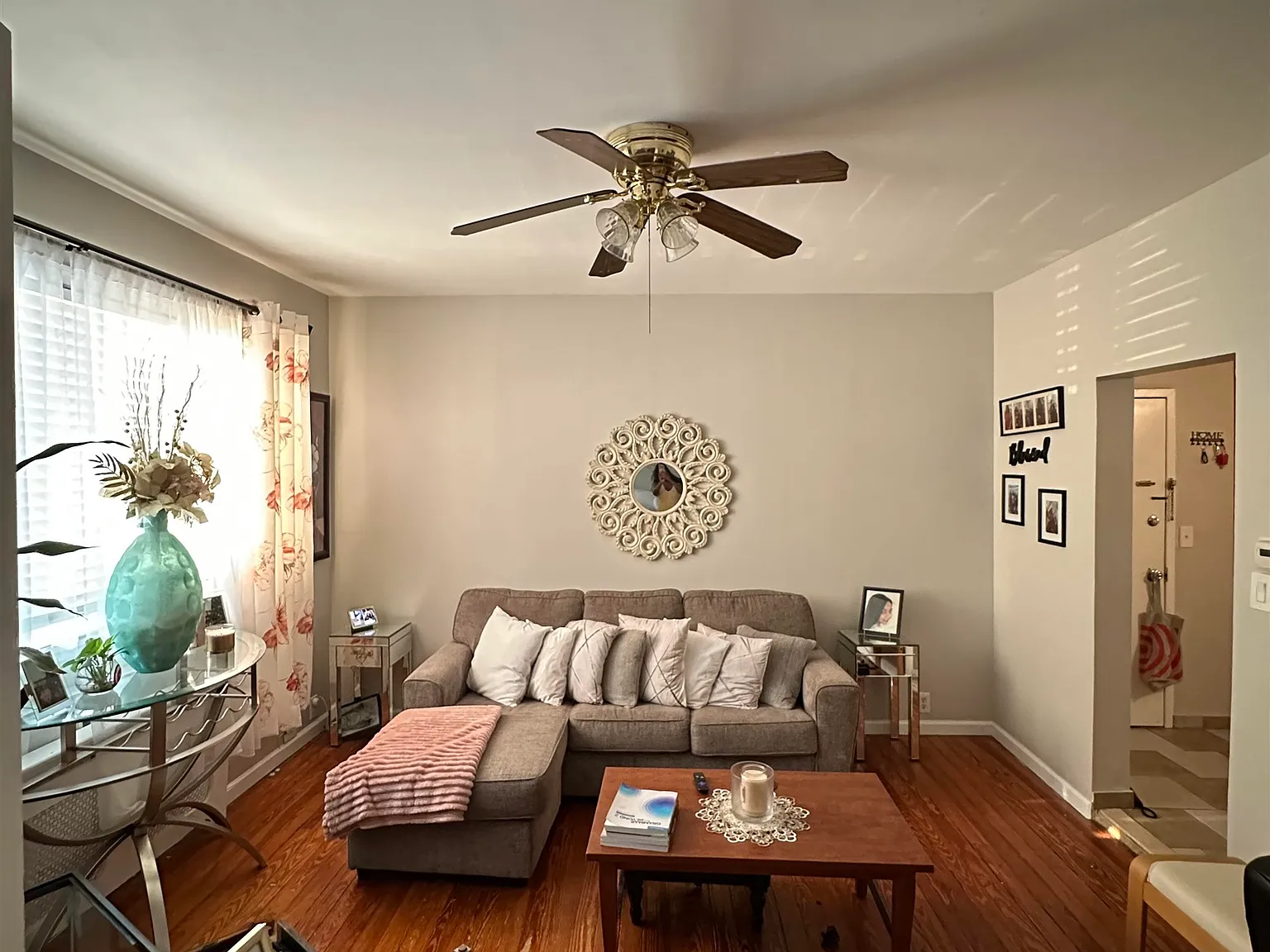 2 bed, 1.0 bath, $1,800 — Photo 3