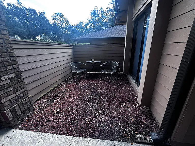 424 Newton Pl — Photo 12