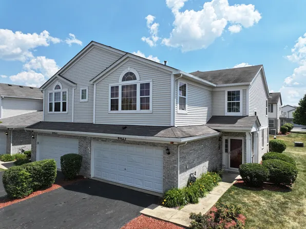6423 Gray Hawk Dr #2716, Matteson, IL 60443