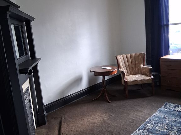 5th image of 2331 Duncan St #1