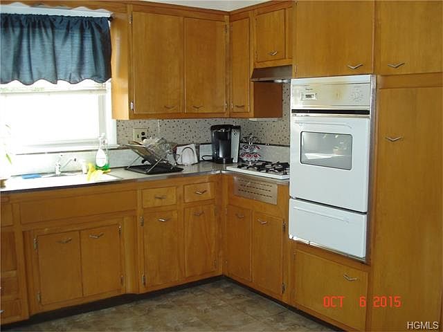 1st image of 212 Gainsborg Ave E #2
