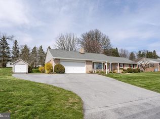 133 Summitville Rd, New Holland, PA 17557