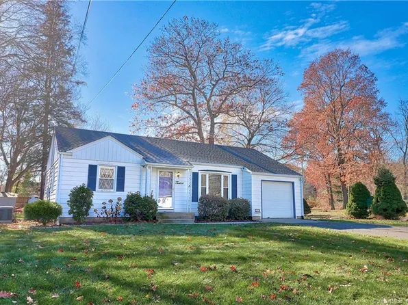 12 Pinecrest Drive, Prospect, CT 06712