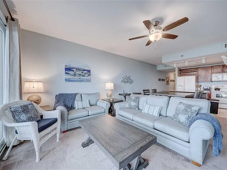 9860 Thomas South Dr S #711 — Photo 12