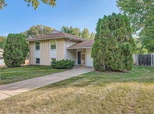 10681 Hollywood Blvd NW, Coon Rapids, MN 55433