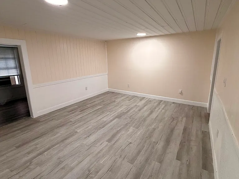 608 Poplar St — Photo 18