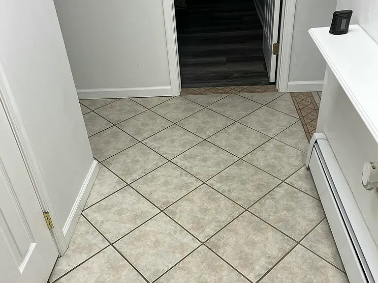 436 Ziegler St — Photo 10