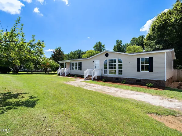 120 Alyssum Dr, Four Oaks, NC 27524