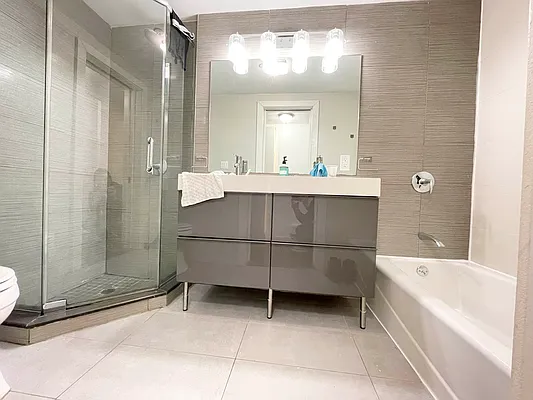 Rented by Bruma Realty LLC | media 18