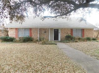 1110 Mill River Dr, Garland, TX 75043
