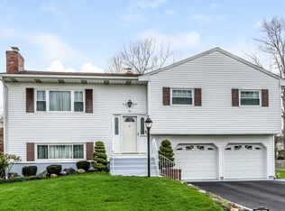 2 E Cadillac Dr, Somerville, NJ 08876