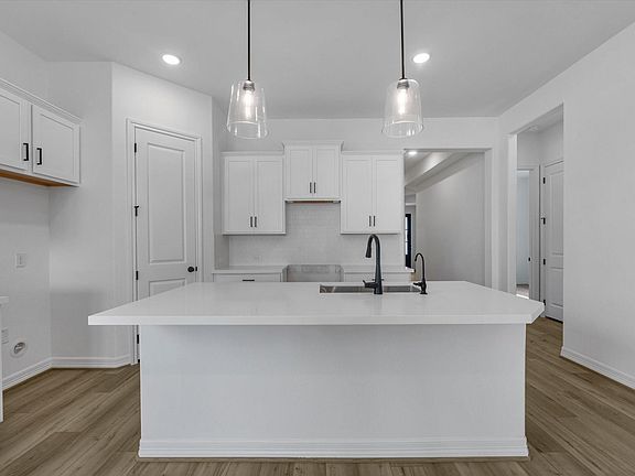 3rd image of 30911 Newcomb Landing Ln