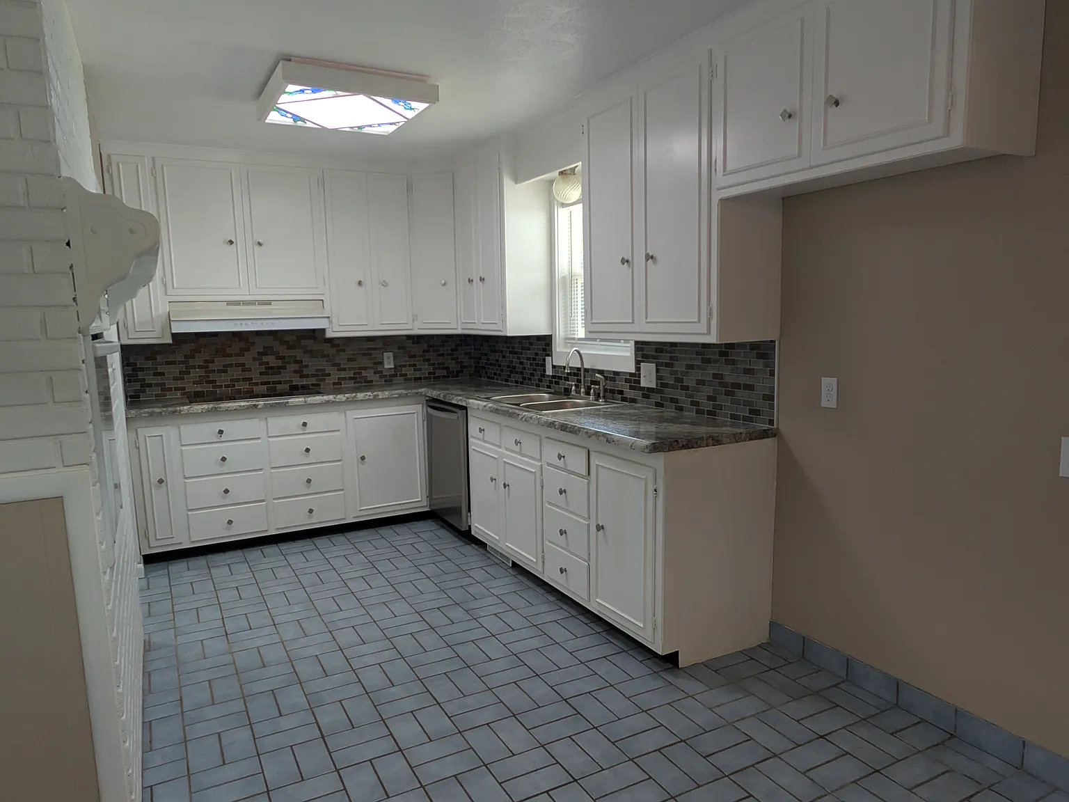 2141 E Page — Photo 2