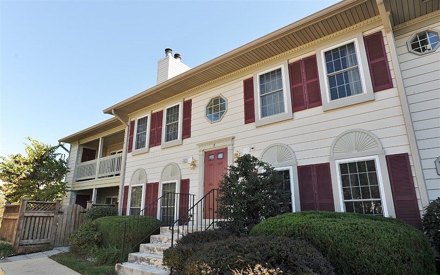 1st image of 6043 Essex House Sq #B