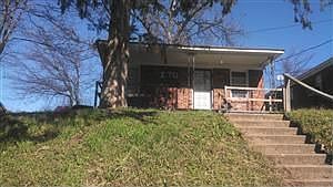 2nd image of 170 Majuba Ave