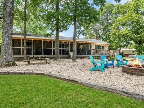 51 Floral Dr, Heathsville, VA 22473