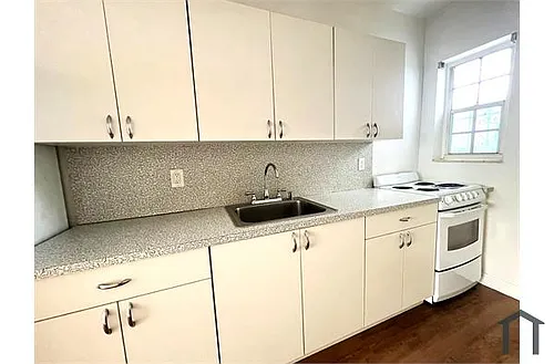 3430 NW 5th Ave #3 Photo 1