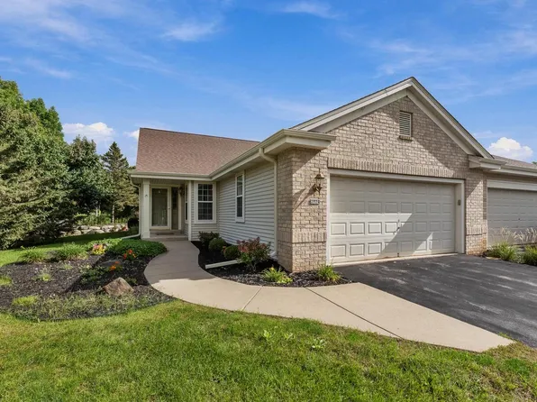 2824 Raintree LANE, Waukesha, WI 53189