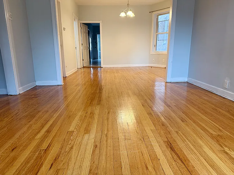4527 N Christiana Ave #1 — Photo 2