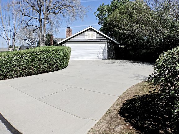 4th image of 359 W San Madele Ave