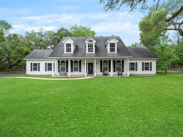 13502 E Brazos Bend Dr, Needville, TX 77461