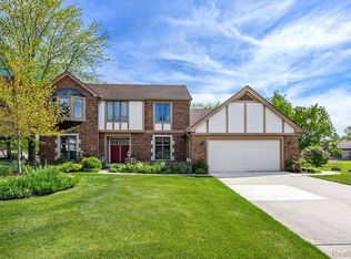 34570 Navin Ct, Livonia, MI 48152